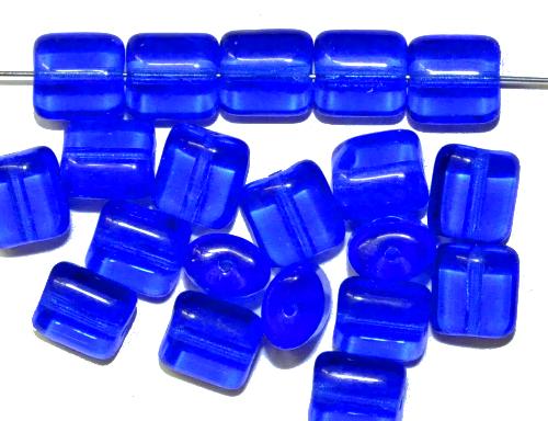 Glasperlen Pillowbeads
 blau transp.,
 hergestellt in Gablonz / Tschechien
 