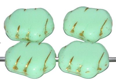 Glasperlen / Table Cut Beads geschliffen
 mint opak,
 hergestellt in Gablonz / Tschechien