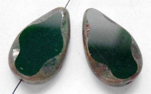 Glasperle / Table Cut Beads
 geschliffen Tropfenform
 dunkelgrün mit picasso finish