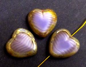 Glasperlen / Table Cut Beads
 Herzen geschliffen
 Perlettglas violett mit picasso finish,
 hergestellt in Gablonz / Tschechien