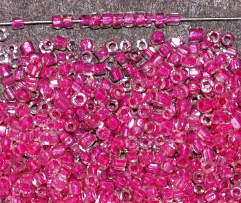 3-Cutbeads ca.1930 in Gablonz/Böhmen hergestellt,
 kristall mit Farbeinzug pink