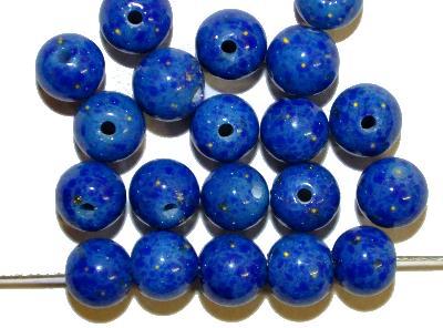 Wickelglasperle blau gesprenkelt
 mit winzigen aufgeschmolzenen Goldstone (aventurin) Stückchen,
 in den 1930/1940 Jahren in Gablonz/Böhmen von Hand gefertigt,
 