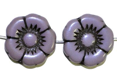 Glasperlen Blüte,
 violett opak, 
 in Gablonz/Böhmen gefertigt,