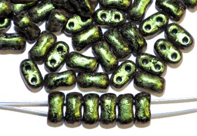 Glasperlen mit zwei Löchern,  Twin Hole Beads metallic grün,  hergestellt in Gablonz / Tschechien