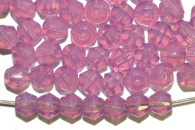 geschliffene Glasperlen bicon,  rosa Opalglas,  hergestellt in Gablonz / Tschechien,