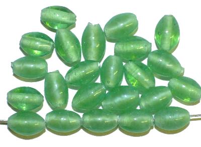 Wickelglasperlen Oliven, grün Perlettglas,
 in den 1930/1940 Jahren in Gablonz/Böhmen von Hand gefertigt