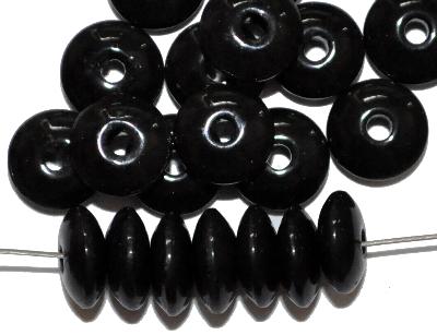 Glasperlen / Trade Beads, Linsen,
 schwarz opak,
 in den 1930/40 Jahren in Gablonz/Böhmen hergestellt, (Prosserbeads)