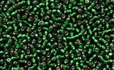 Rocailles von Ornella Preciosa Tschechien  grün mit Silbereinzug