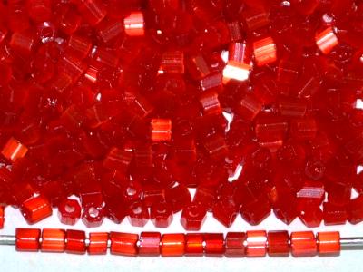 Schnittperlen 2 cut Beads von Ornella Preciosa, Satinglas rot