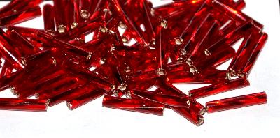 Glasperlen / Stiftperlen getwistet,
 von Preciosa Ornella Tschechien hergestellt,
 rot mit Silbereinzug