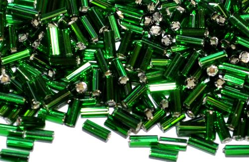 Glasperlen / Stiftperlen  von Preciosa Tschechien hergestellt,  grün mit Silbereinzug