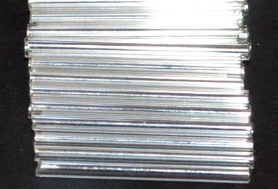 Glasperlen / Stiftperlen von Preciosa Ornella Tschechien,
 kristall mit Silbereinzug