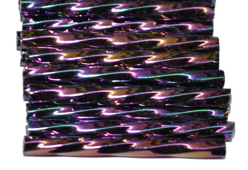Glasperlen / Stiftperlen getwistet, 
 von Preciosa Ornella Tschechien hergestellt, 
 violett metallic