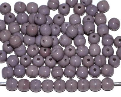 Glasperlen rund
 violett opak,
 hergestellt in Gablonz / Tschechien