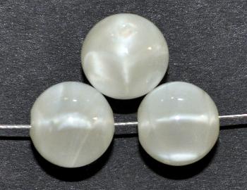 Wickelglasperlen, naturweiß Perlettglas,
 in den 1930/1940 Jahren in Gablonz/Böhmen von Hand gefertigt