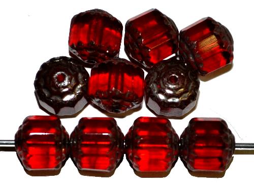 facettierte Glasperlen / Barockperlen
 rot transp. mit silberantik Auflage,
 hergestellt in Gablonz / Tschechien