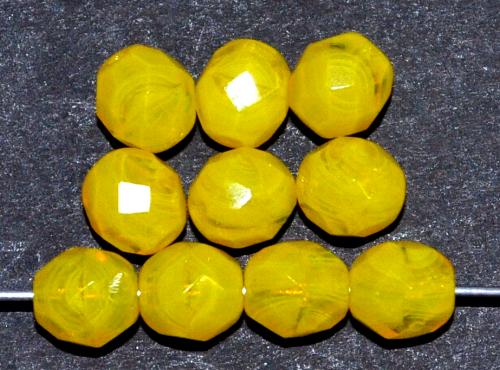 facettierte Glasperlen
 Opalglas gelb,
 hergestellt in Gablonz / Tschechien