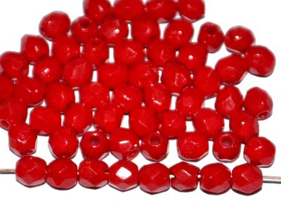 facettierte Glasperlen rot opak, hergestellt in Gablonz / Tschechien