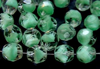 Glasperlen mit Facettenschliff, 
 kristall mint, 
 hergestellt in Gablonz / Tschechien