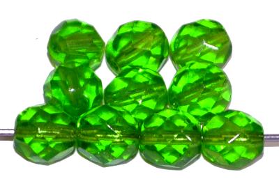 facettierte Glasperlen
 grün transp.,
 hergestellt in Gablonz / Tschechien