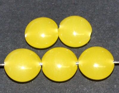Wickelglasperlen Linsen, Alabasterglas / Uranglas gelb, in den 1930/1940 Jahren in Gablonz/Böhmen von Hand gefertigt