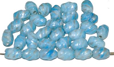 Glasperlen Oliven,
 hellblau marmoriert mit metallic finish,
 hergestellt in Gablonz / Tschechien