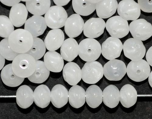 Glasperlen Linse  alabasterweiß,  hergestellt in Gablonz / Tschechien