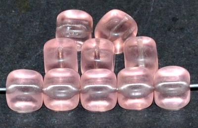 Glasperlen Würfel  rosa transp., hergestellt in Gablonz / Tschechien