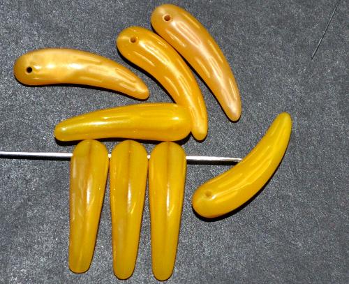 Glasperlen zahnform, 
 gelb perlett, 
 hergestellt in Gablonz / Tschechien