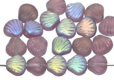 Glasperlen Muscheln
 fenchviolett transp. mattiert mit AB,
 hergestellt in Gablonz / Tschechien