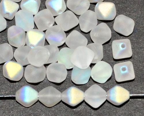 Glasperlen Doppelpyramide kristall matt mit AB, hergestellt in Gablonz / Tschechien