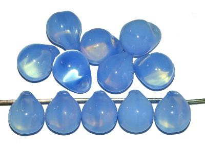 Glasperlen Tropfen, Opalglas hellblau, hergestellt in Gablonz / Tschechien