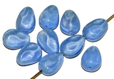 Glasperlen Tropfen, Perlettglas hellblau mit strukturierter Oberfläche, hergestellt in Gablonz / Tschechien