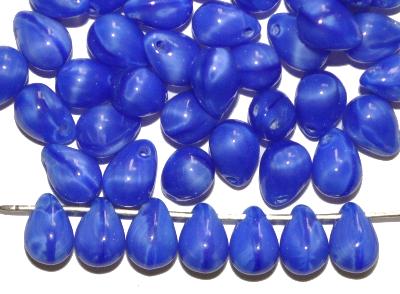 Glasperlen Tropfen,
 Perlettglas blau,
 hergestellt in Gablonz / Tschechien