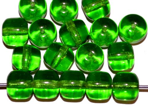 Glasperlen Nuggets 
 grün transp.,
 hergestellt in Gablonz / Tschechien