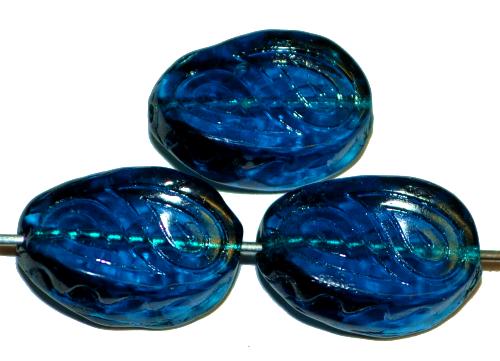 Antik style Glasperlen 
 montanablau transp. mit eingeprägten paisley Muster, 
 nach alten Vorlagen 
 aus den 1920 Jahren in Gablonz Tschechien neu gefertigt