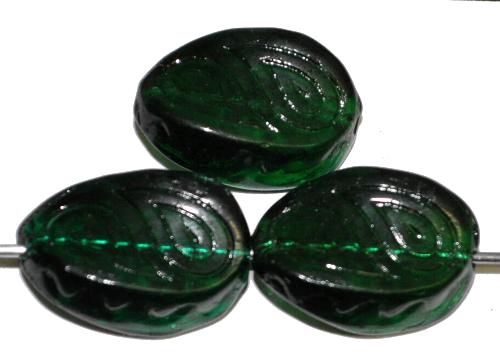 Antik style Glasperlen 
 smaragdgrün transp. mit eingeprägten paisley Muster, 
 nach alten Vorlagen 
 aus den 1920 Jahren in Gablonz Tschechien neu gefertigt