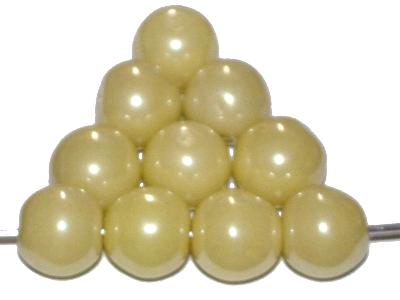 Glasperlen rund,
 1920/30 in Gablonz/Böhmen hergestellt,
 Alabasterglas blassgelb mit lüster