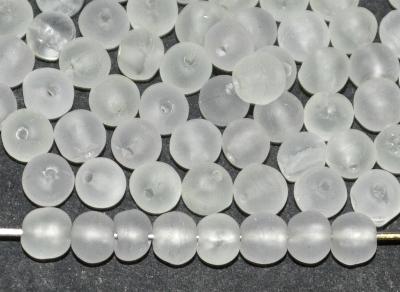 Glasperlen rund kristall mattiert ( frostet ), in der Zeit von 1930 bis 1960 in Gablonz/Böhmen hergestellt