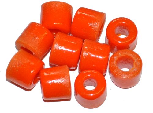 Glasperlen ( tilt-beads ) in den 1920/30 Jahren in Gablonz/Böhmen hergestellt,
 orange opak