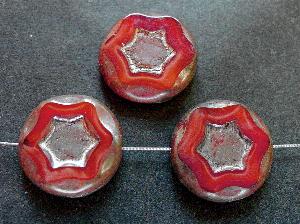 Glasperlen / Table Cut Beads geschliffen,
 mit eingeprägtem Stern,
 Perlettglas karmesinrot mit picasso finish,
 hergestellt in Gablonz / Tschechien