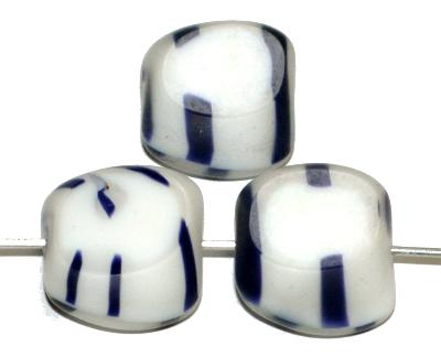 Glasperlen / Table Cut Beads
 geschliffen,
 weiß blau opak,
 hergestellt in Gablonz / Tschechien