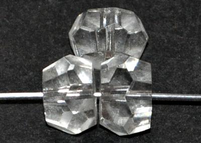geschliffene Glasperlen,
 kristall,
 in der Zeit zwischen 1920 bis 1945 von der Firma Riedel in Gablonz / Böhmen hergestellt