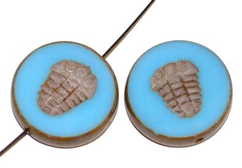 Glasperlen / Table Cut Beads Scheiben geschliffen mit eingeprägter Trilobit Fossilie, hellblau opak mit picasso finish und Bronzeauflage, hergestellt in Gablonz Tschechien