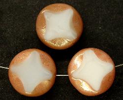 Glasperlen / Table Cut Beads
 alabasterweiß geschliffen,
 hergestellt in Gablonz / Tschechien