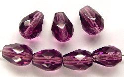 facettierte Glasperlen Tropfen  violett transp., hergestellt in Gablonz / Tschechien