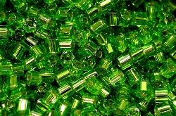 Glasperlen / 2-cut-beads
 von Preciosa Tschechien hergestellt,
 grün transp. mit Silbereinzug