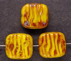 Glasperlen / Table Cut Beads geschliffen, gelb opak mit picasso finish, hergestellt in Gablonz Tschechien