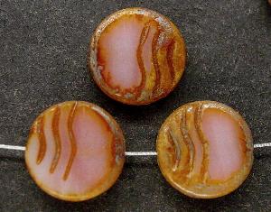 Glasperlen / Table Cut Beads
 geschliffen
 mit Travertin-Veredelung,
 nach alten Vorlagen aus den 1920 Jahren neu gefertigt