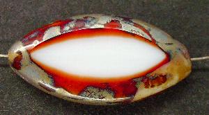 Glasperlen / Table Cut Beads
 geschliffen
 weiß rot opak mit picasso finish,
 hergestellt in Gablonz / Tschechien